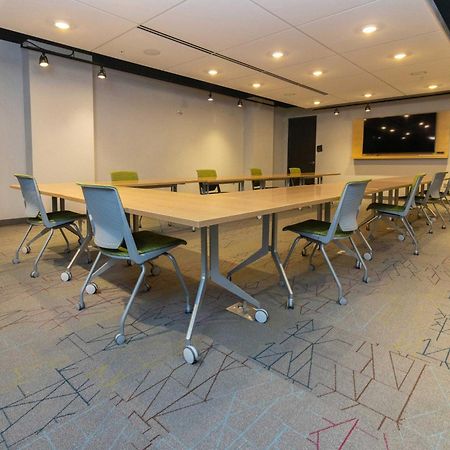 Aloft St. Louis Cortex المظهر الخارجي الصورة