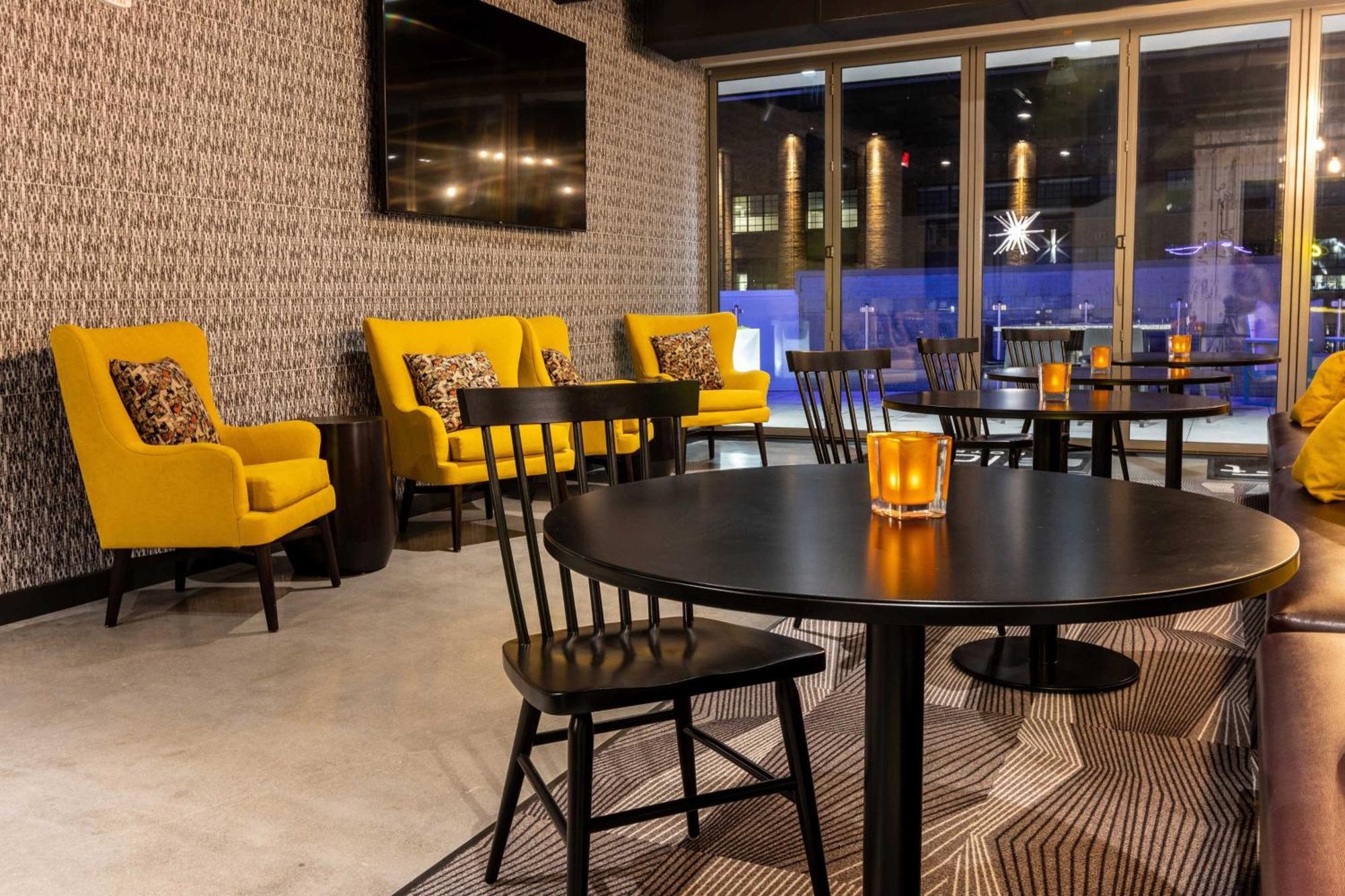 Aloft St. Louis Cortex المظهر الخارجي الصورة